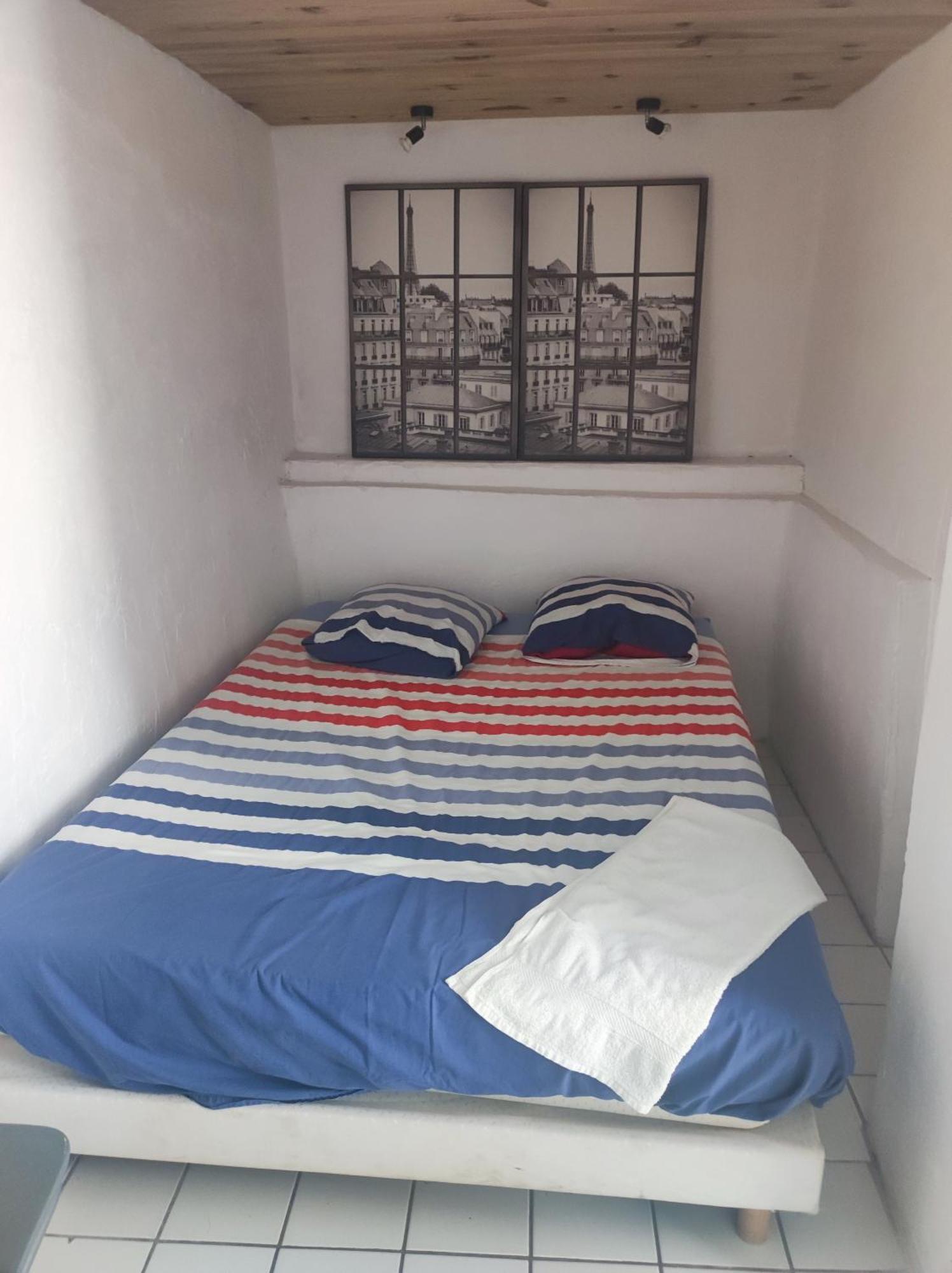 Ingrid Mary Apartment Nimes Room photo