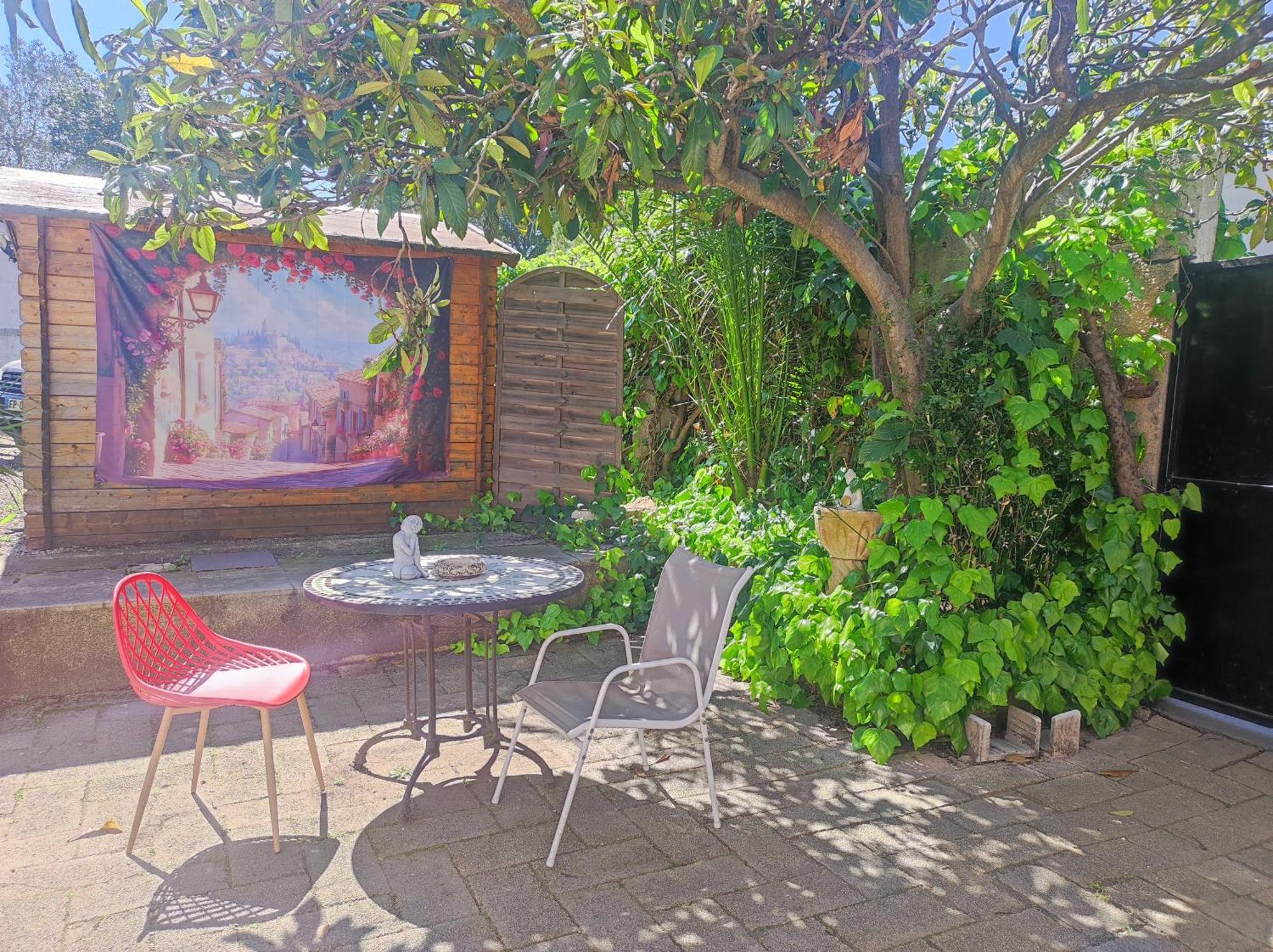 Ingrid Mary Apartment Nimes Exterior photo