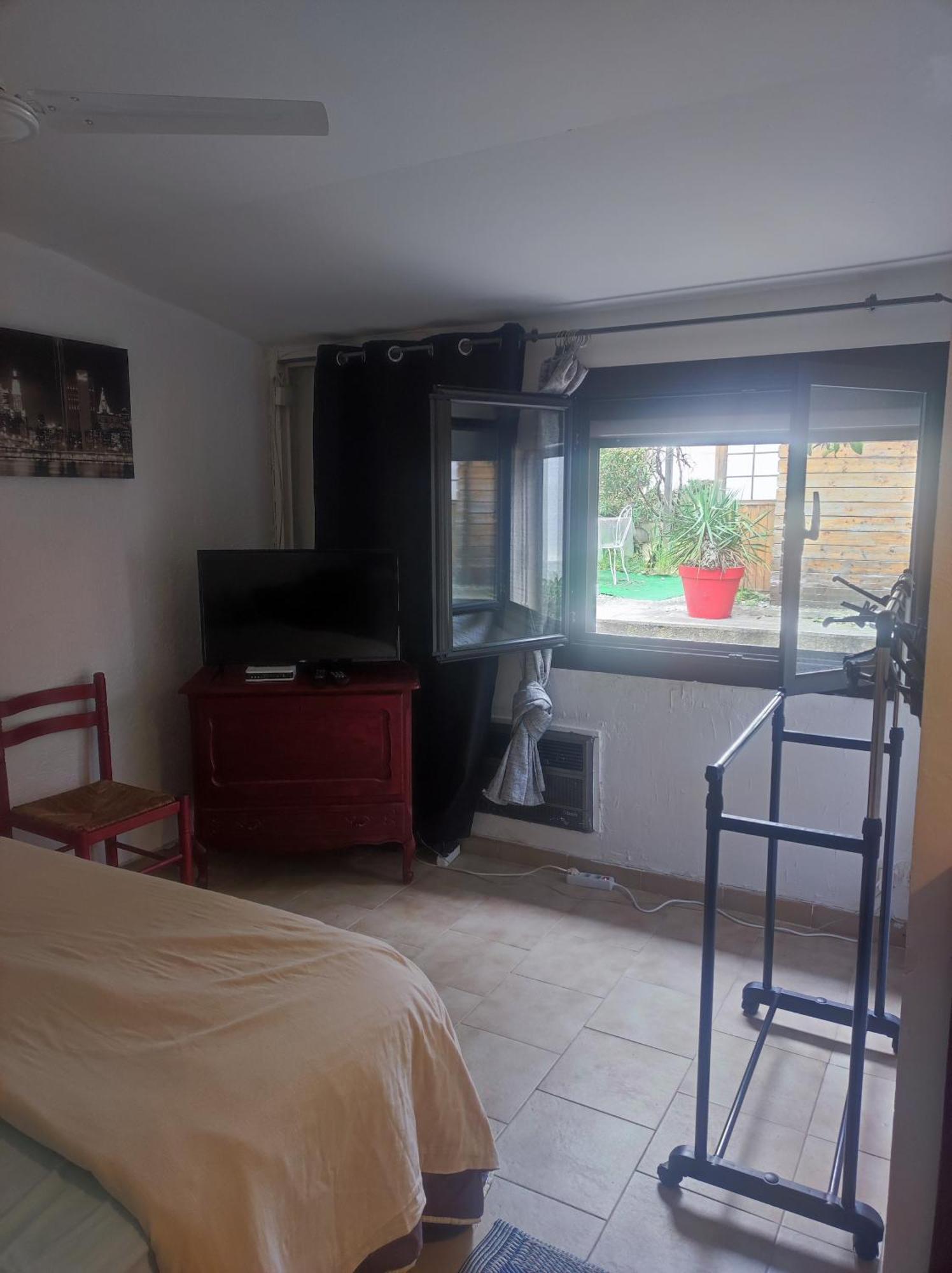 Ingrid Mary Apartment Nimes Exterior photo